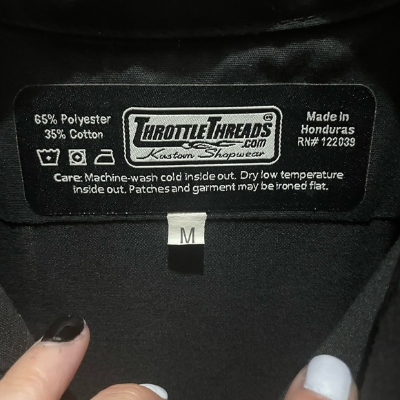 Throttle Threads Kustom Shopwear - Picture 3 of 5